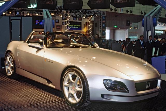 画像: ホンダ SSMではエンジンは直列5気筒を搭載していた。