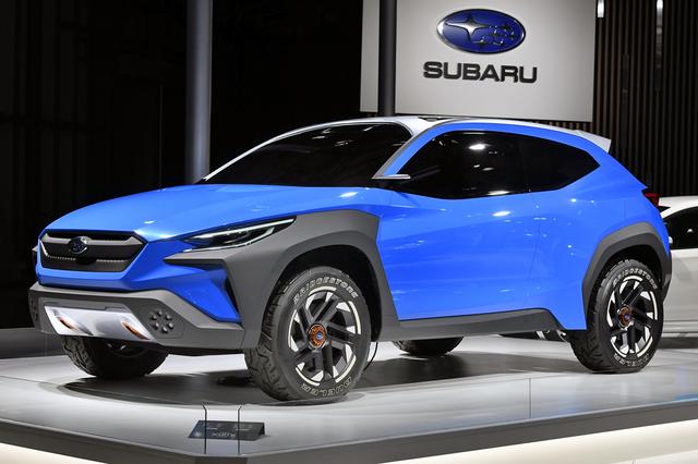 画像: 新型レヴォーグのデザインのベースとなったVIZIV アドレナリン コンセプトも会場に展示された。