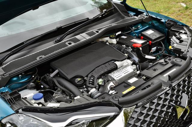 画像: 1.2Lの3気筒ターボは130psと230Nmを発生し、トルコン8速ATとの組合せで走りは快活。