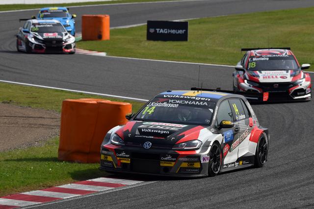 画像2: RACE3はVW Golf GTI TCRがポールポジション