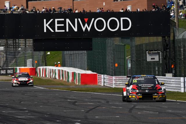 画像3: RACE3はVW Golf GTI TCRがポールポジション