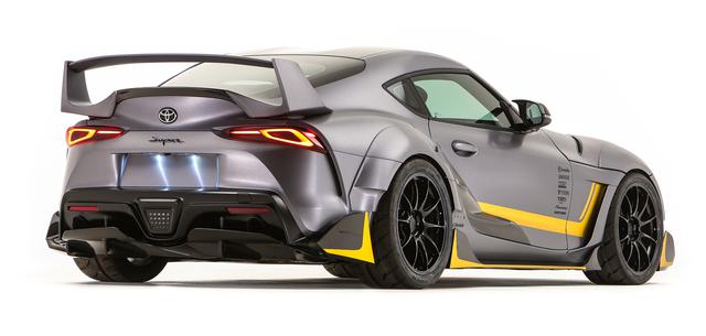 画像: 往年のTRD3000GTのイメージを再現した巨大なリアスポイラーに加え、レーシーなリアディフューザーも追加されている。