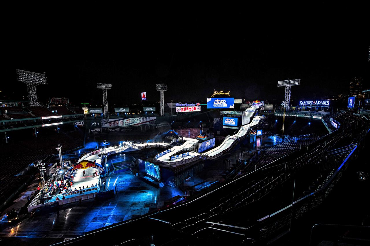 イベント】レッドブル・アイスクロス・ワールドチャンピオンシップ