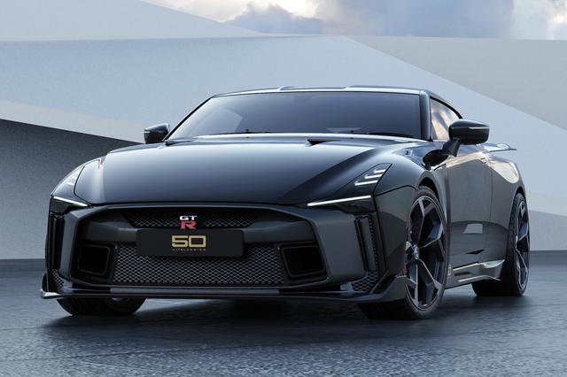 画像: ボディカラーブラックの日産 GT-R50 by イタルデザイン。オリジナルのGT-Rとはかなり佇まいが異なる。