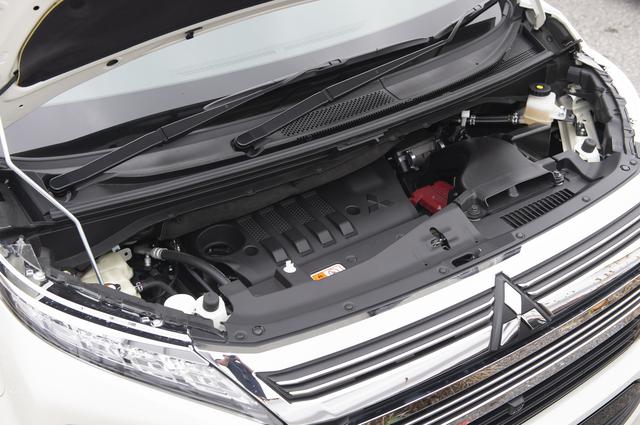 画像: 2.2L 直4ディーゼルターボと組み合わせられる8速ATが高い経済性を実現するデリカD:5。