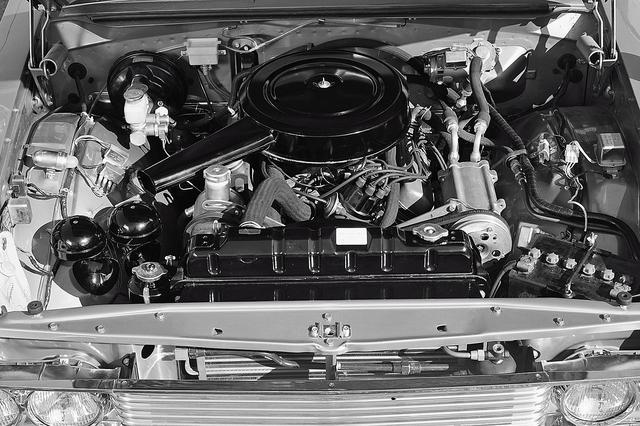 画像: プレジデントの性格上、最高出力より最大トルクの発生域を重視した4LのV8 OHVエンジン。