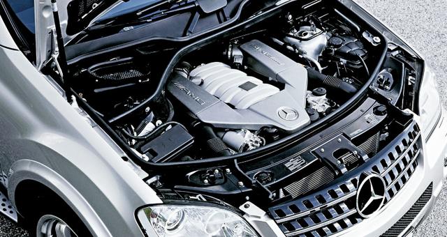 画像: 510psの6.2L V8エンジンを搭載したことにより、ML 63 AMGが世界最強のSUVとなった。