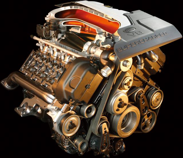 画像: 4.2L V8スーパーチャージャーは最高出力396ps。ランドローバー史上最強のエンジン。