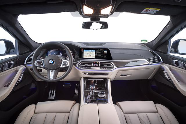 画像: M50iのインテリア。内装にも最新のデザインコンセプトが採用されている。日本仕様は全車右ハンドル。