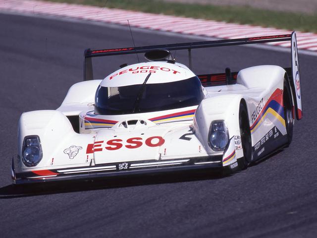 画像: 1992年SWC鈴鹿でのプジョー905。改良が加えられたエボリューション1 bis。