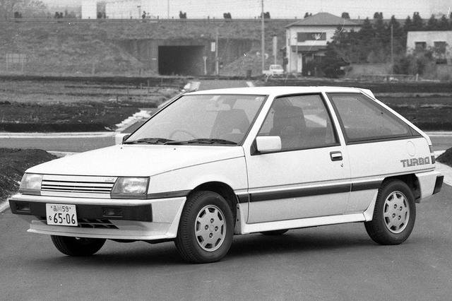 画像: 1980年代前半の流行を取り入れた、直線基調ながらカドのとれた嫌みのないスタイリング。