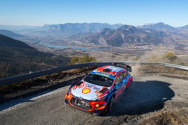 画像: ヒュンダイi20クーペWRC。強力なドライバー体制を構築、ダブルタイトルを狙う。