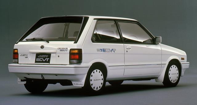 画像: 量産車では世界で初めてECVT(無段変速機)を採用したモデルも1987年に追加された。