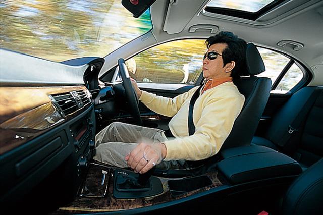 画像: 「BMWの中にあってベーシックな存在だが、3シリーズは駆けぬける歓びのテイストを色濃く感じることができる」と語る河村康彦氏。