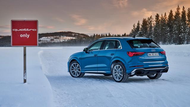 画像: RSシャシはスタンダードのQ3よりも10mmローダウンされている、スポーツ仕様だ。