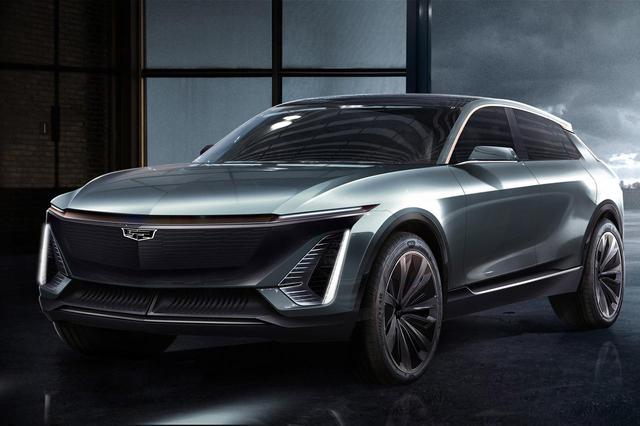 画像: 2019年1月にキャデラック初のEVとして公開されたスタイリッシュSUV。