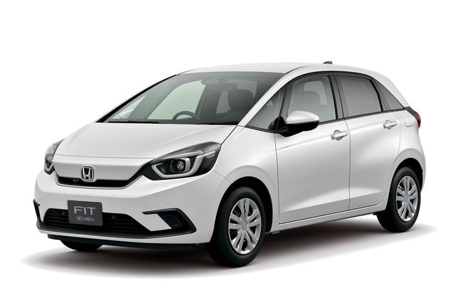 画像: 新型フィット e:HEV HOME(FF)。ボディカラーは、プラチナホワイト・パール(オプション装着車)。