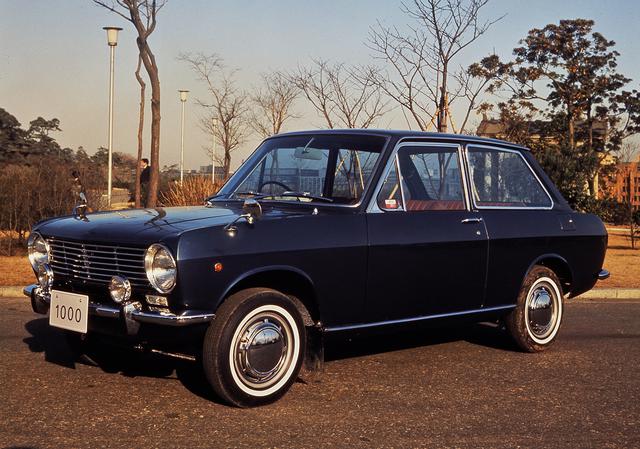 画像: 一般公募によって車名が決まった初代ダットサン・サニー1000。