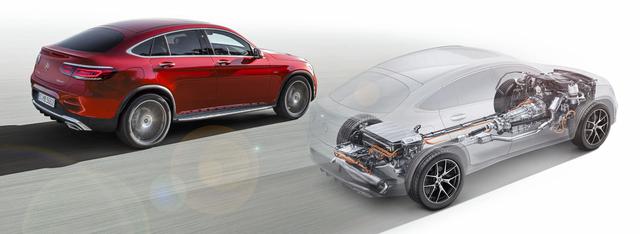 画像: リチウムイオンバッテリーなどは車体後部にレイアウトされる。