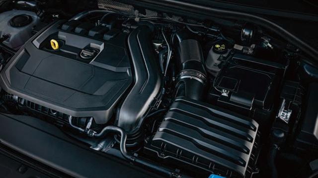 画像: 試乗した35TFSIは1.5L直4ターボを搭載し、 150ps/250Nmを発生。俊敏な吹け上がりが好印象。