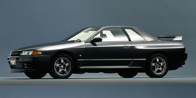 画像: GT-R NISMO。平成2年2月22日発表、3月11日に限定500台で発売されたホモロゲーションモデル。