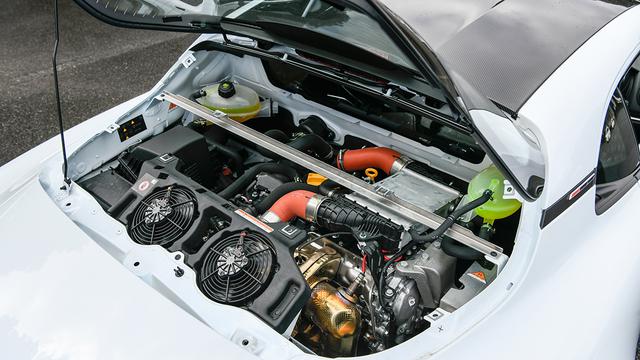 画像: 292psの最高出力を6420rpmで発生。A 110より約420回転、高いところまで伸びやかに回る。トルクバンドも拡大した。