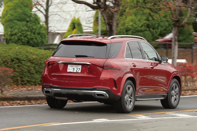 画像: 2019年6月に発表された新型メルセデス・ベンツGLE。車両価格は954万円〜1170万円。写真のGLE300dはベーシックモデルという位置づけ。