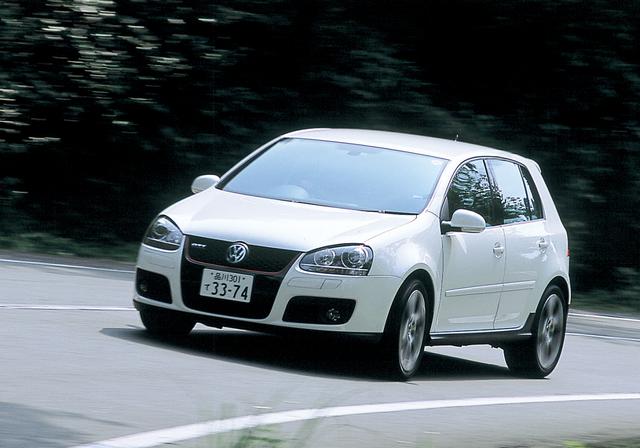 画像: ゴルフの素性の良さを引き出したリアルスポーツが「ゴルフGTI」。2LターボのパワーをFF駆動で遺憾なく発揮する。鍛え抜かれた足まわりがしなやかな身のこなしと俊敏なハンドリングを実現。