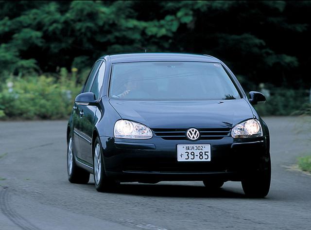 画像: 合理的なFF2ボックススタイルのゴルフ。日本上陸は2003年8月。1.6LのE、2LのGLi /GTに加え、2LターボのGTI/GTX、3.2L 4WDのR32をラインアップ。