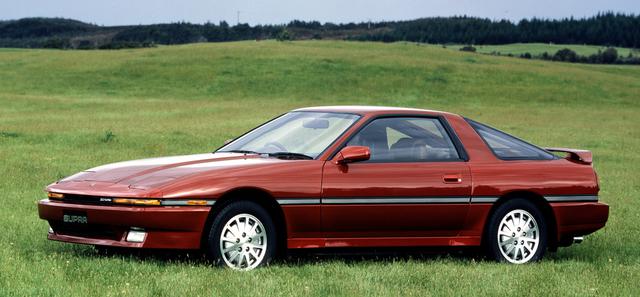画像: 車名をセリカXXから輸出名と同じくスープラに改めて登場。「トヨタ3000GT」というキャッチフレーズは、もちろん往年のトヨタ2000GTへのオマージュである。