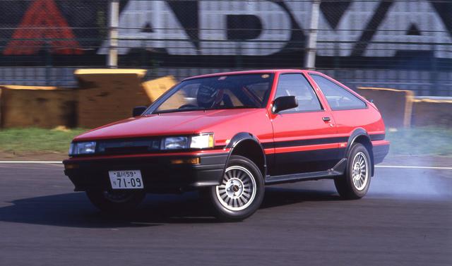 画像: いまも高い人気を誇るAE86型カローラレビン(写真はGTアペックス)。