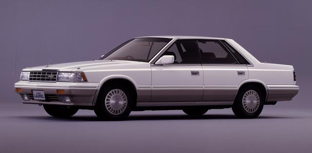画像: 1986年10月のマイナーチェンジで“ジェットターボ”VG20E・T搭載車を設定したC32型ローレル(写真は4ドアハードトップV20ターボメダリスト)。