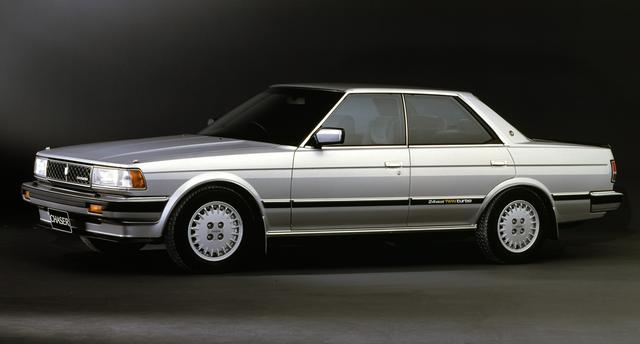 画像: 1G-GTEU型は、1985年10月にマイナーチェンジしたGX7系のマークII/クレスタ/チェイサー(写真)から搭載が始まった。