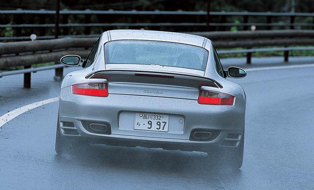画像: ポルシェ911ターボ。飛び切りの高性能モデルだが、そのの内外装にスパルタンさをイメージさせるものはない。