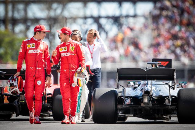 画像: 2020年のチャンピオンを目指すスクーデリア・フェラーリのシャルル・ルクレール(左)とセバスチャン・ヴェッテル。今シーズン、チームはどうなるのだろうか。