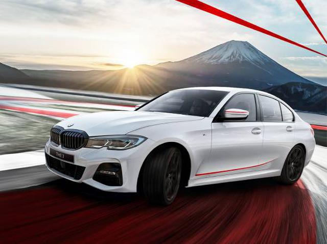 画像: BMW 320d xDrive M Sport エディションサンライズ。320d xDrive M Sportにはメルボルンレッドのボディカラーも用意される。