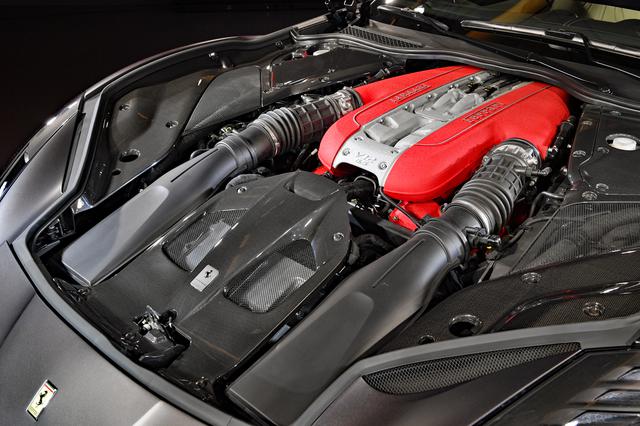 画像: 現行フェラーリのレギュラーモデルでは最強のパワーと最大の排気量を誇るV12エンジンはフロントミッドシップ搭載される。