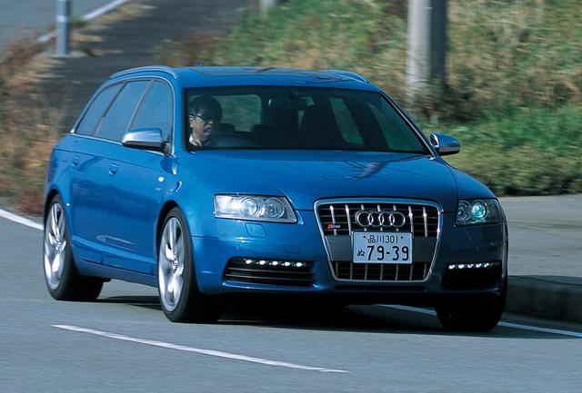 画像: 「アウディ S6アバント」。LEDポジショニングランプはS6専用装備。クワトロシステムは新世代の40:60トルクスプリットタイプを採用した。