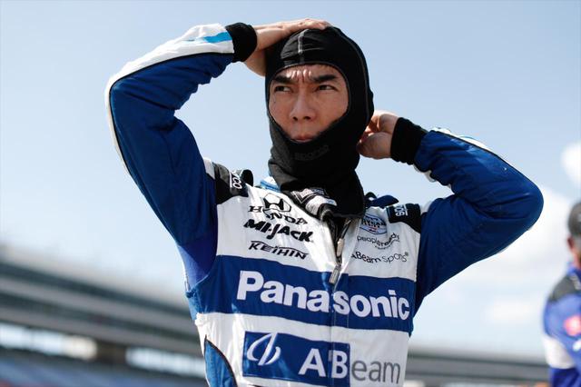 画像: 惜しくも決勝レースに出走できずに終わった佐藤琢磨。