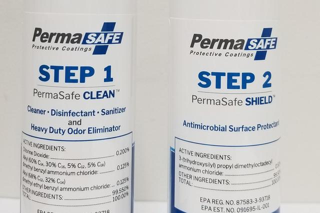 画像: 新アフターサービス「パーマセーフ(PermaSafe)」で使われる、消毒剤「PermaSafe CLEAN」(左)と抗菌剤「PermaSafe SHIELD」。