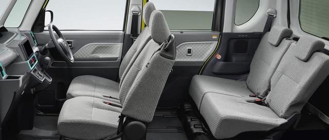 画像: ダイハツタントの車内空間の広さは折り紙つき。Xスペシャルは、運転席の540mmロングスライドや助手席の380mmロングスライドシートをそのまま採用する。