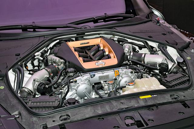 画像: プロトタイプのエンジン。3.8LのV6ツインターボは、最高出力720ps/最大トルク780Nmにまでパワーアップされている。