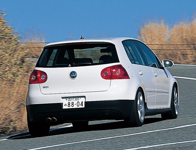 画像: 2005年5月、「GTI is back」のキャッチフレーズとともに登場した5代目ゴルフGTI。