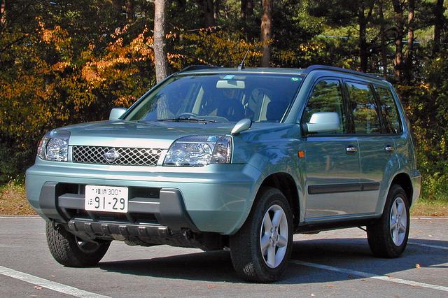 画像: 2000年のパリ モーターショーに参考出品されたコンセプトカーのスタイルをほぼ踏襲している。