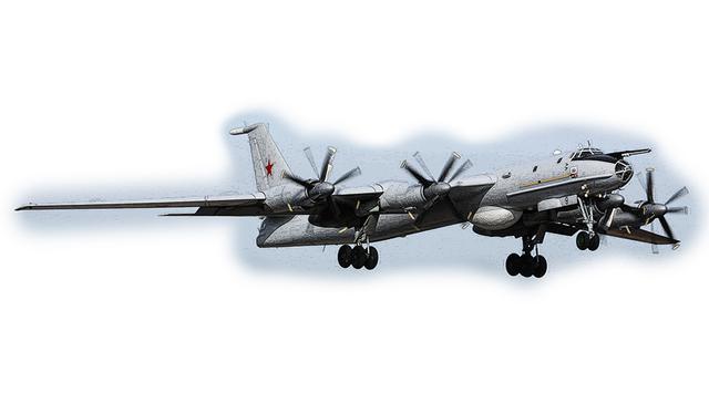 画像: 「プロペラ機ならなんでもあり」ということなら、最速は旧ソ連が開発したツポレフ Tu-95爆撃機になる。ジェットエンジンを使ったターボプロップ方式で、大きな二重反転プロペラを回して高々度を950km/hで飛行する。