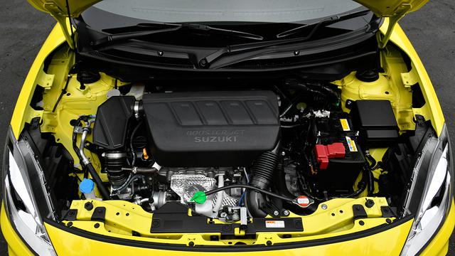 画像: 1.4L直4ターボエンジンは車重970kgに対して十分に力強い。