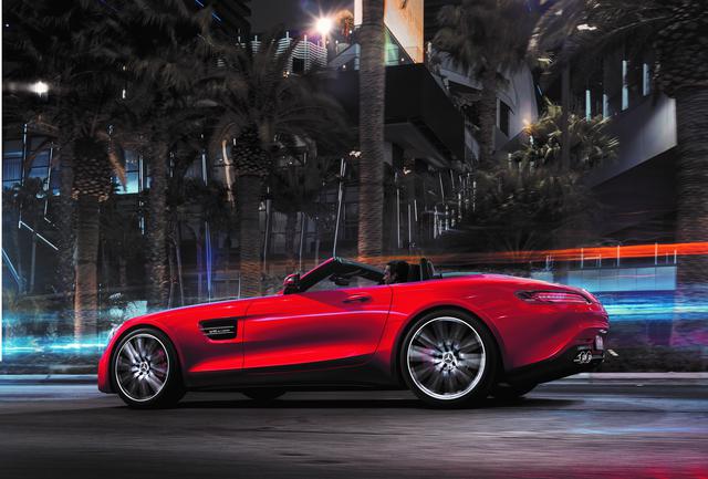 画像1: メルセデスAMG GTのV8ツインターボは530psに