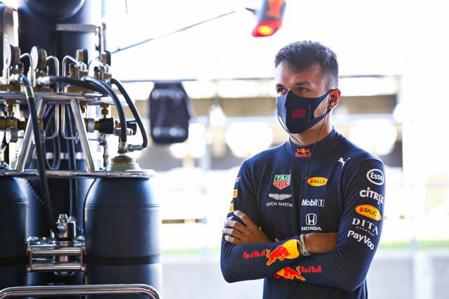 画像: アレクサンダー・アルボン(レッドブル・ホンダ)、予選9位。上位グリッドが期待されたが、思うようにタイムが伸びず。