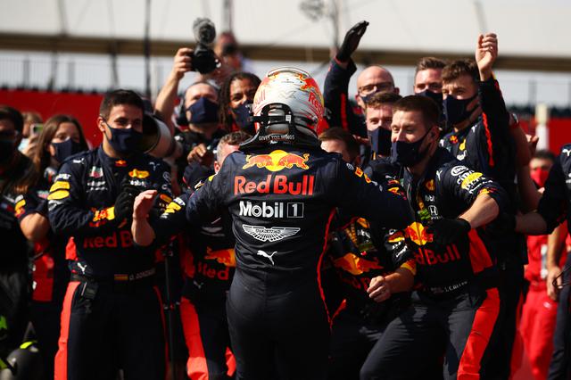 画像: F1第5戦70周年記念GPで今季初優勝を飾ったレッドブル・ホンダのマックス・フェルスタッペン。この勝利でチームの士気はさらに高まる。