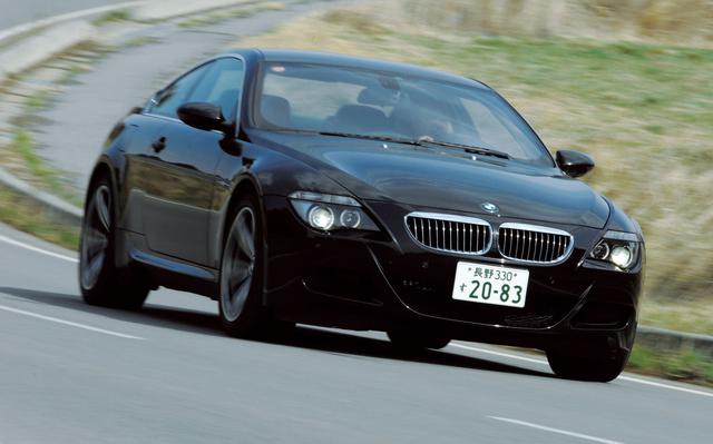 画像: M5と同じV10エンジンを搭載したクーペ版がM6。取材車はセミオーバーシステムによってオーダーされたインディビジュアル仕様。